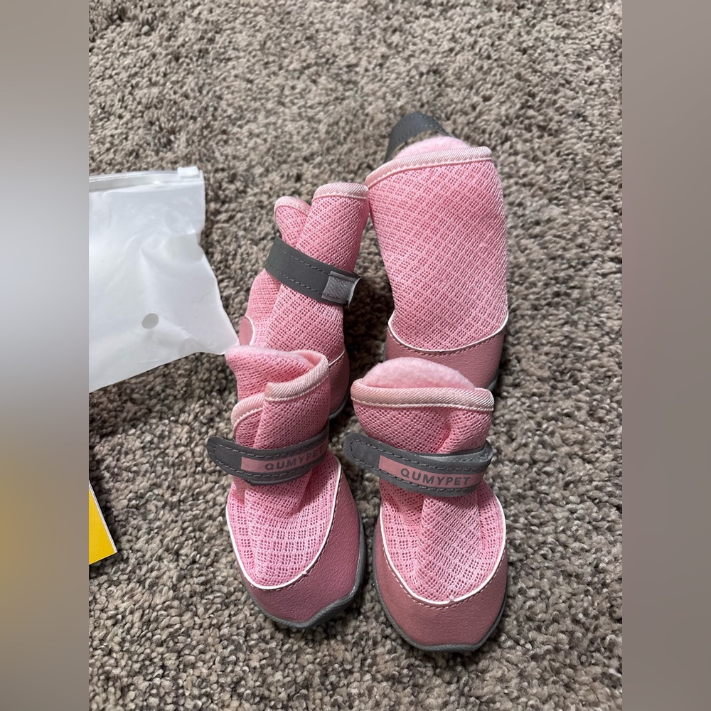 Qumy Pet Pink Dog Boots - Set of 4- size 5